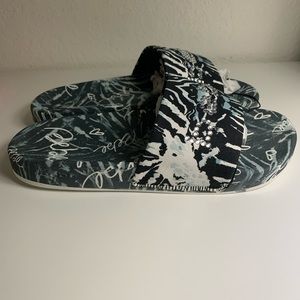 Bebe Faya Pool Slide Sandal, Size 7